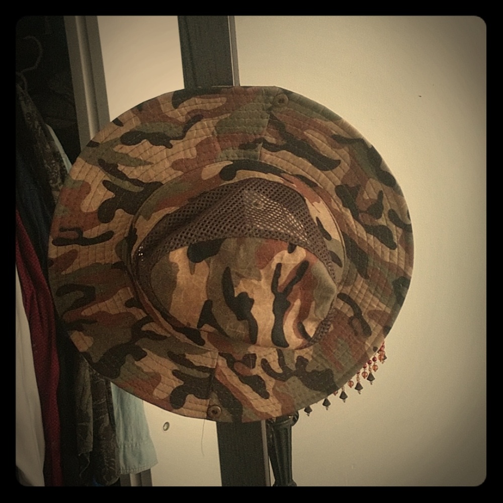 Camo buckethat
